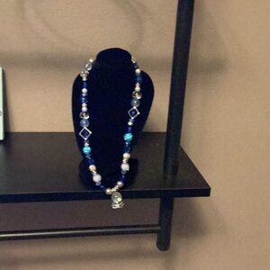 Handmade w luxury beads   necklace W pendant